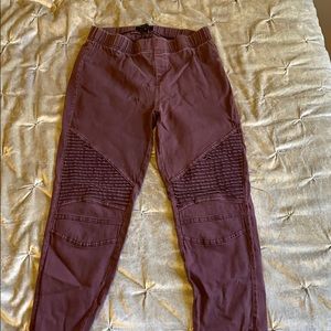 MOTO LEGGINGS SIZE MEDIUM